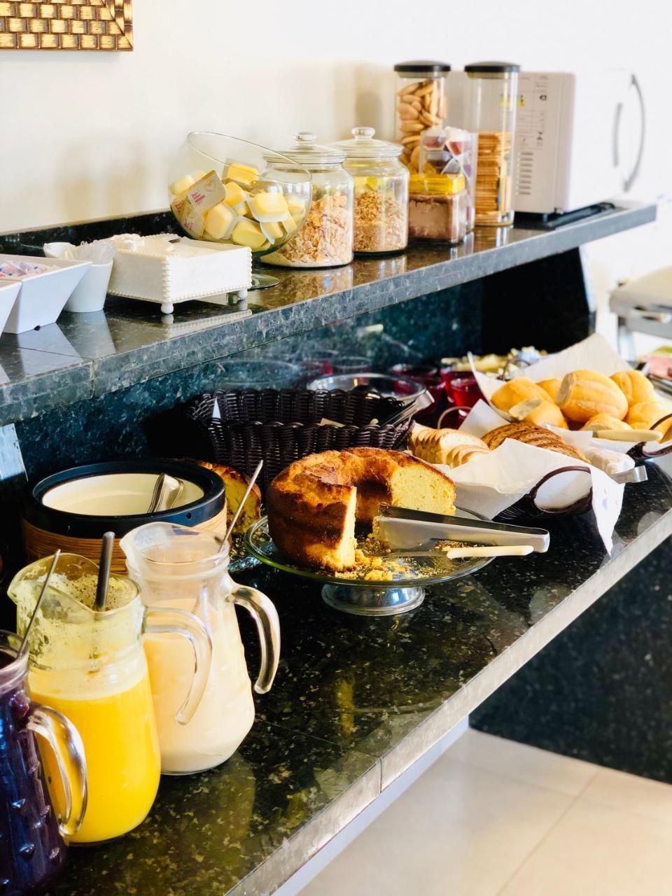 Porto Verde Hotel Lins Eksteriør billede